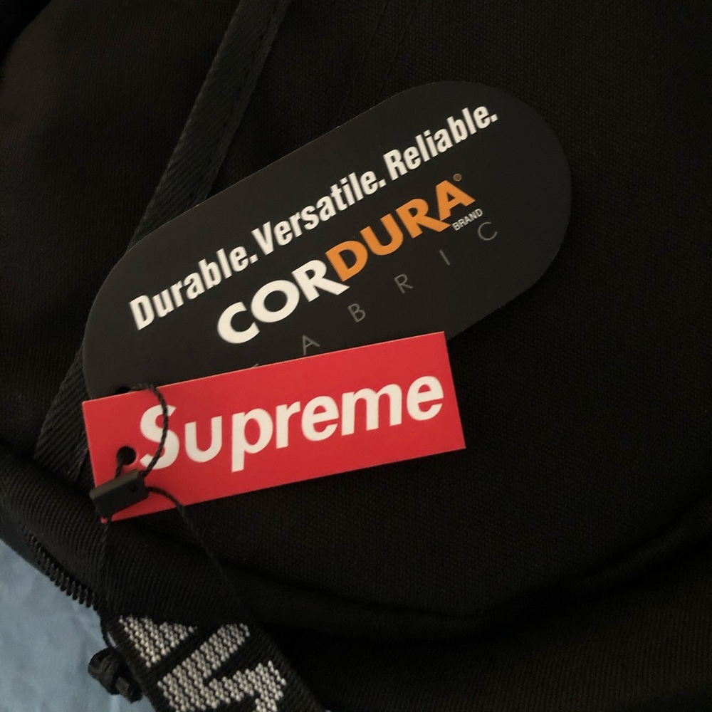 Supreme BackPack SS18 - Picture 2 of 6